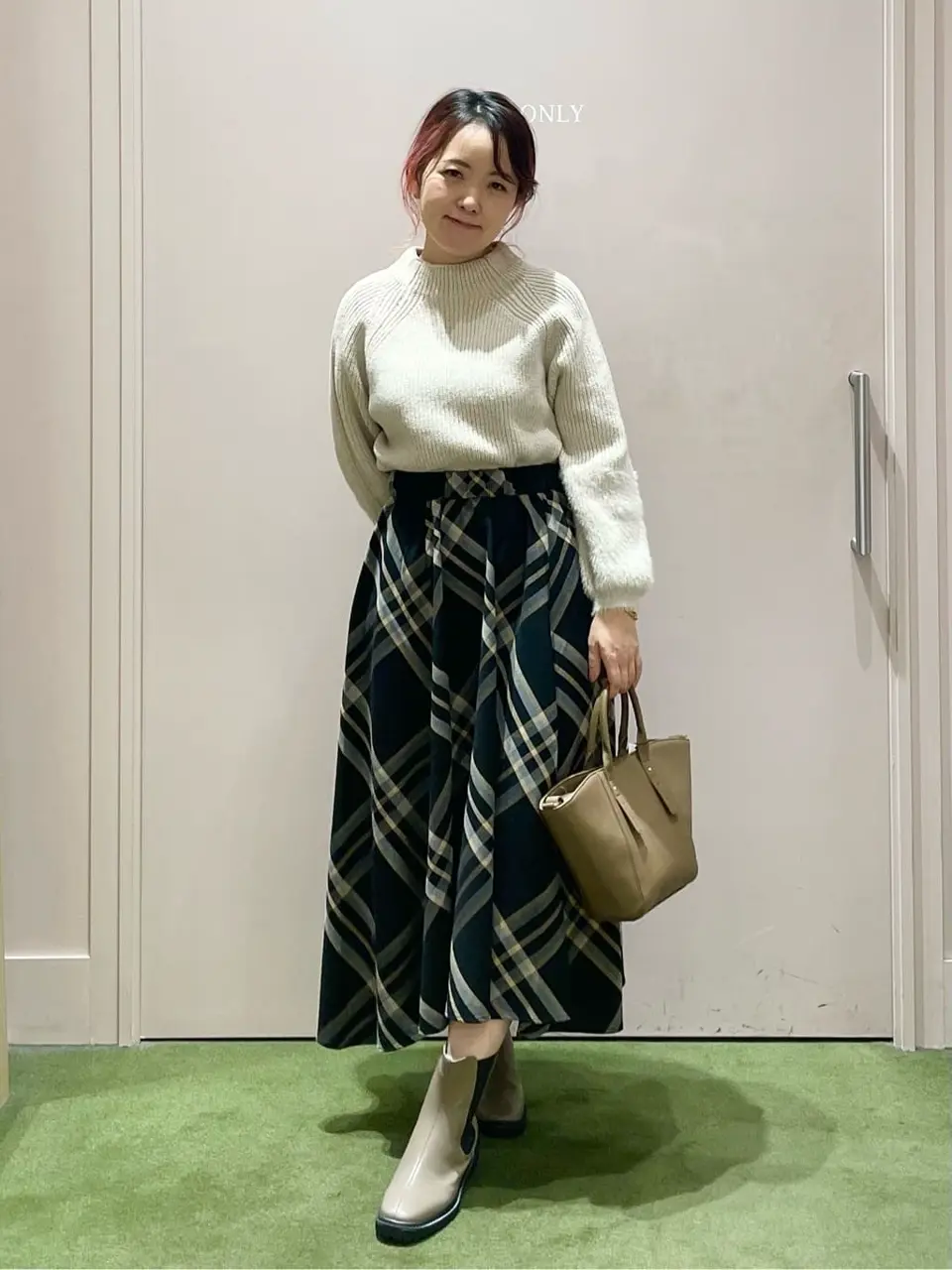 ANY フジコ コーディネート画像