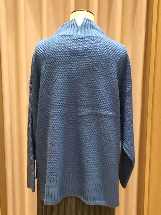 ANY 本吉 コーディネート画像