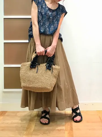 ANY 山口 コーディネート画像