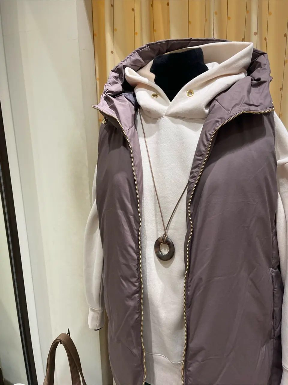 ANY 明吉 コーディネート画像