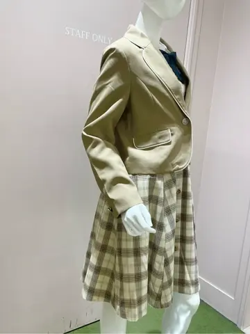 ANY フジコ コーディネート画像