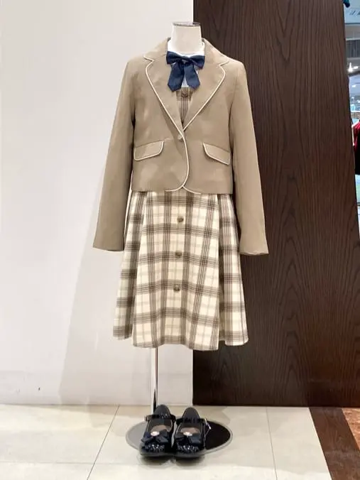  杉原 コーディネート画像