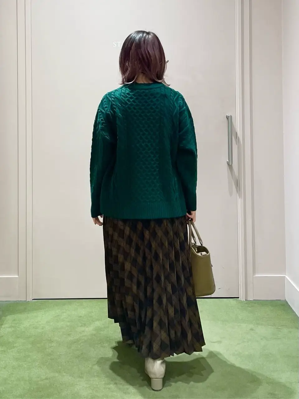 ANY フジコ コーディネート画像