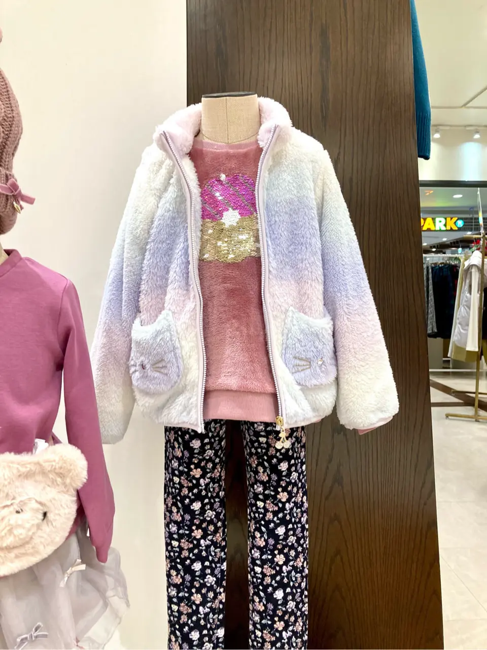 ANY 杉原 コーディネート画像