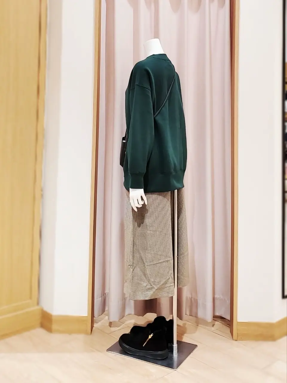 ANY 岩田 コーディネート画像