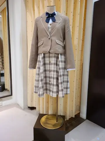 ANY 佐々木 コーディネート画像