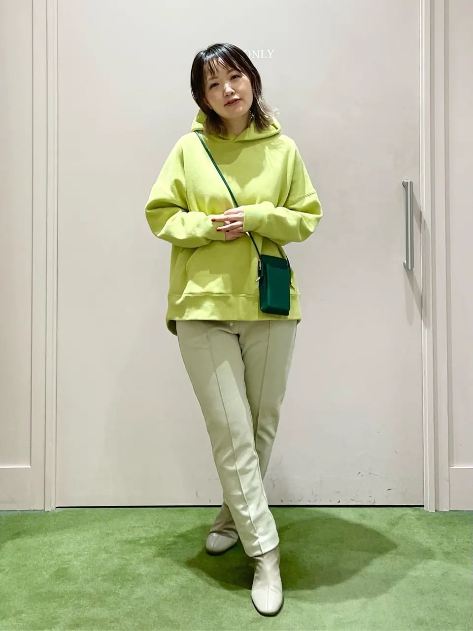 ANY フジコ コーディネート画像