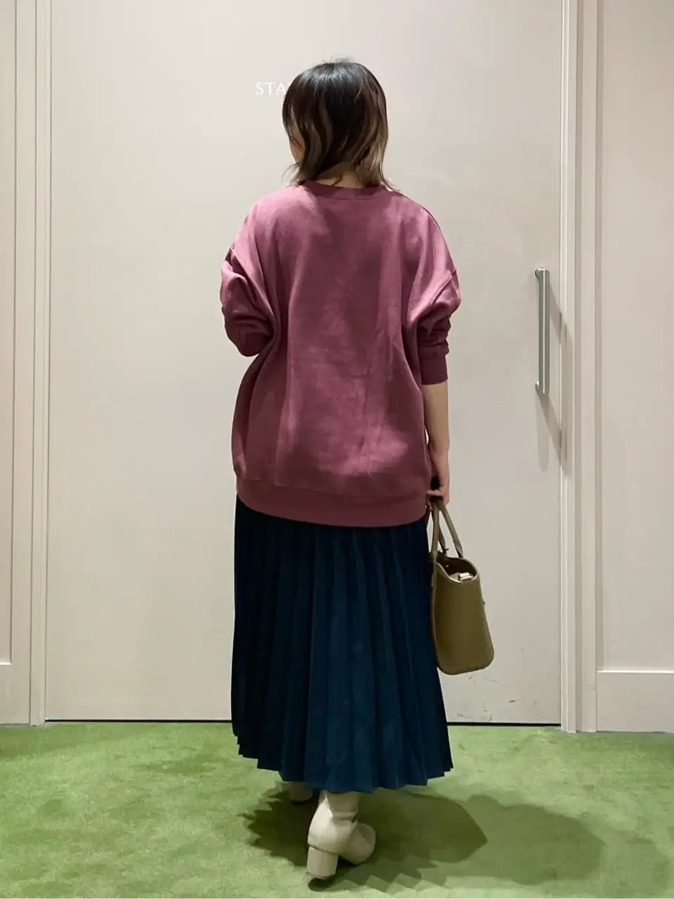 ANY フジコ コーディネート画像