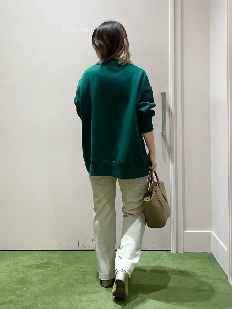 ANY フジコ コーディネート画像