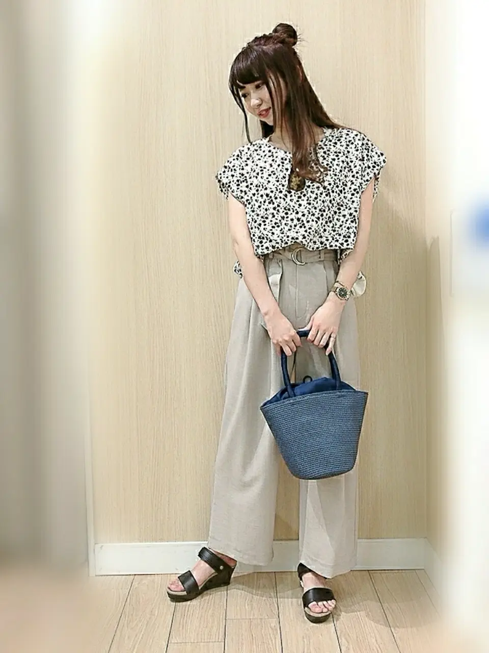  スタッフ コーディネート画像