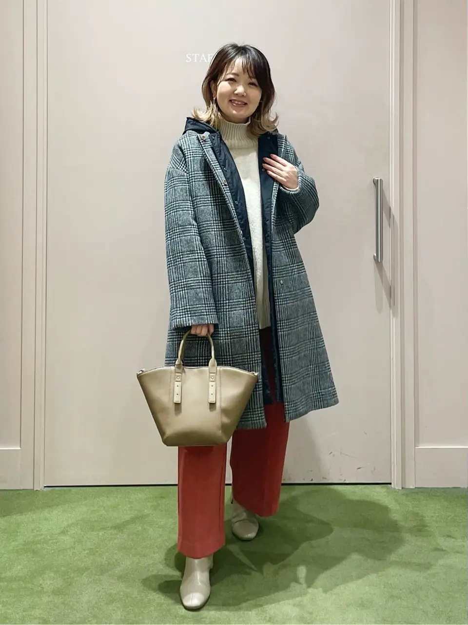 ANY フジコ コーディネート画像