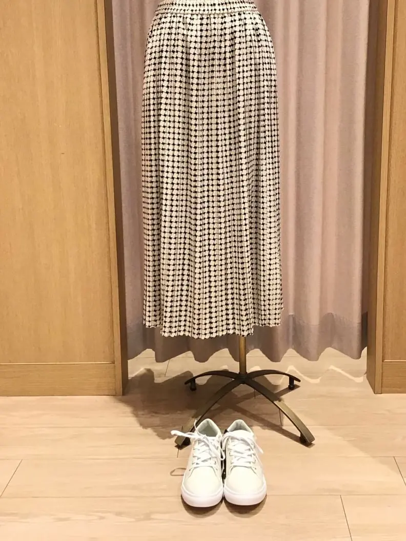 ANY 本吉 コーディネート画像