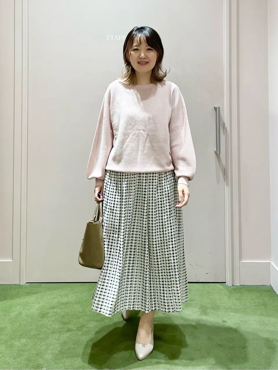 ANY フジコ コーディネート画像