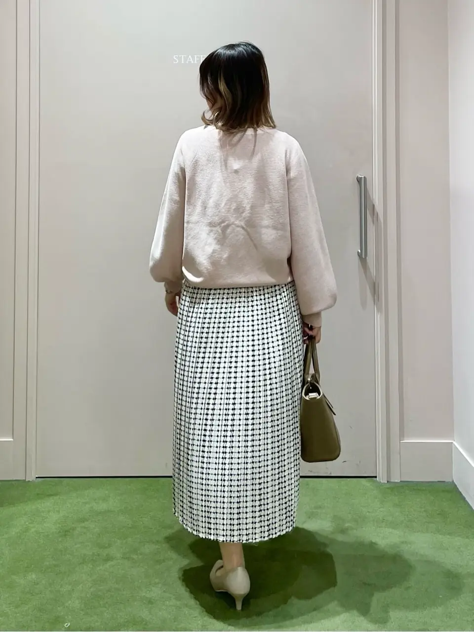 ANY フジコ コーディネート画像