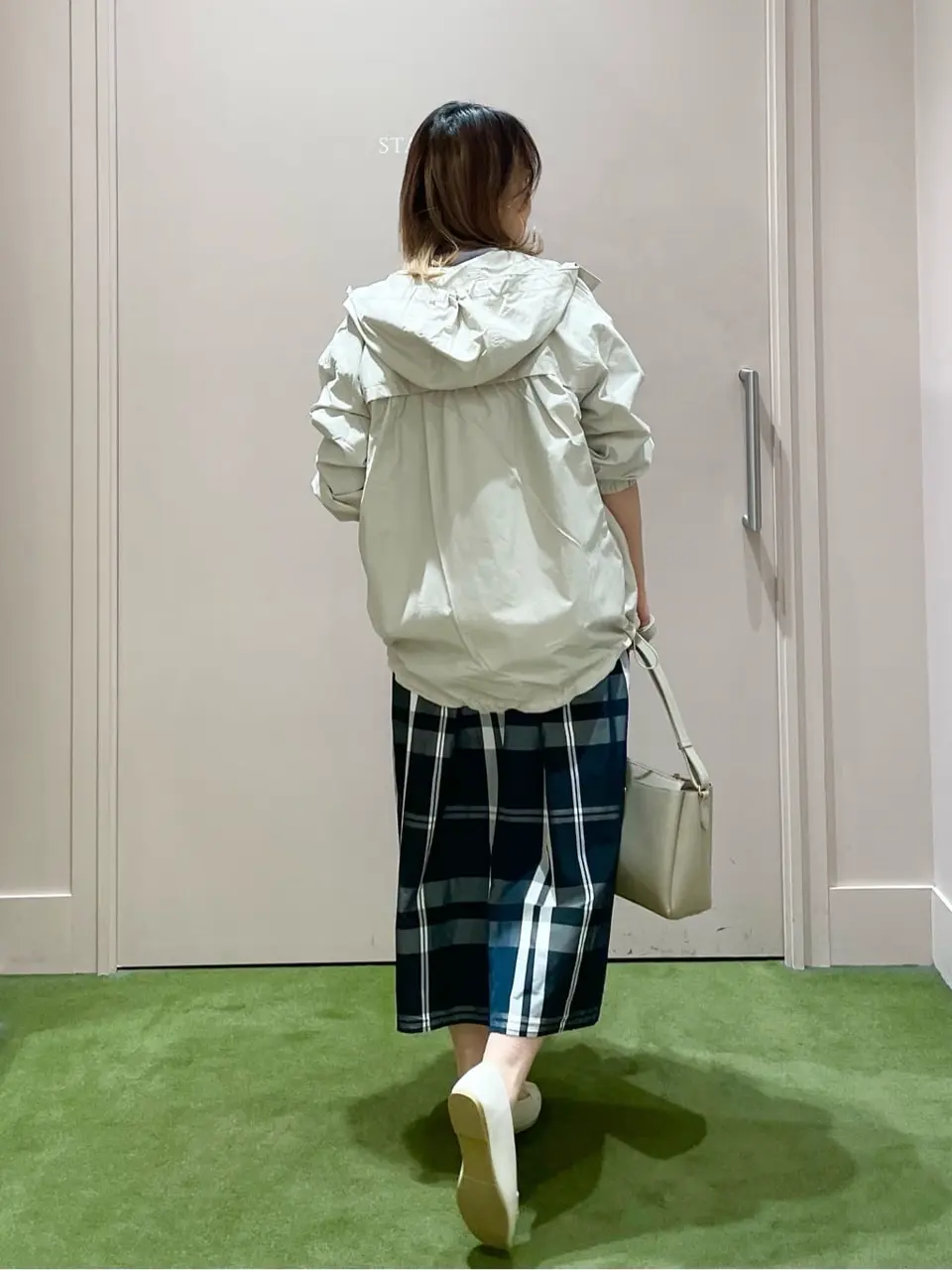 ANY フジコ コーディネート画像