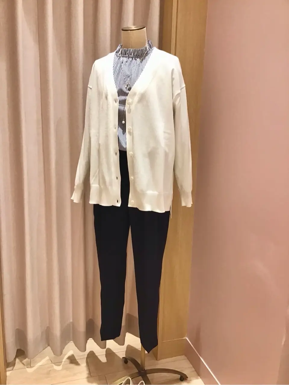 ANY 浅岡 コーディネート画像