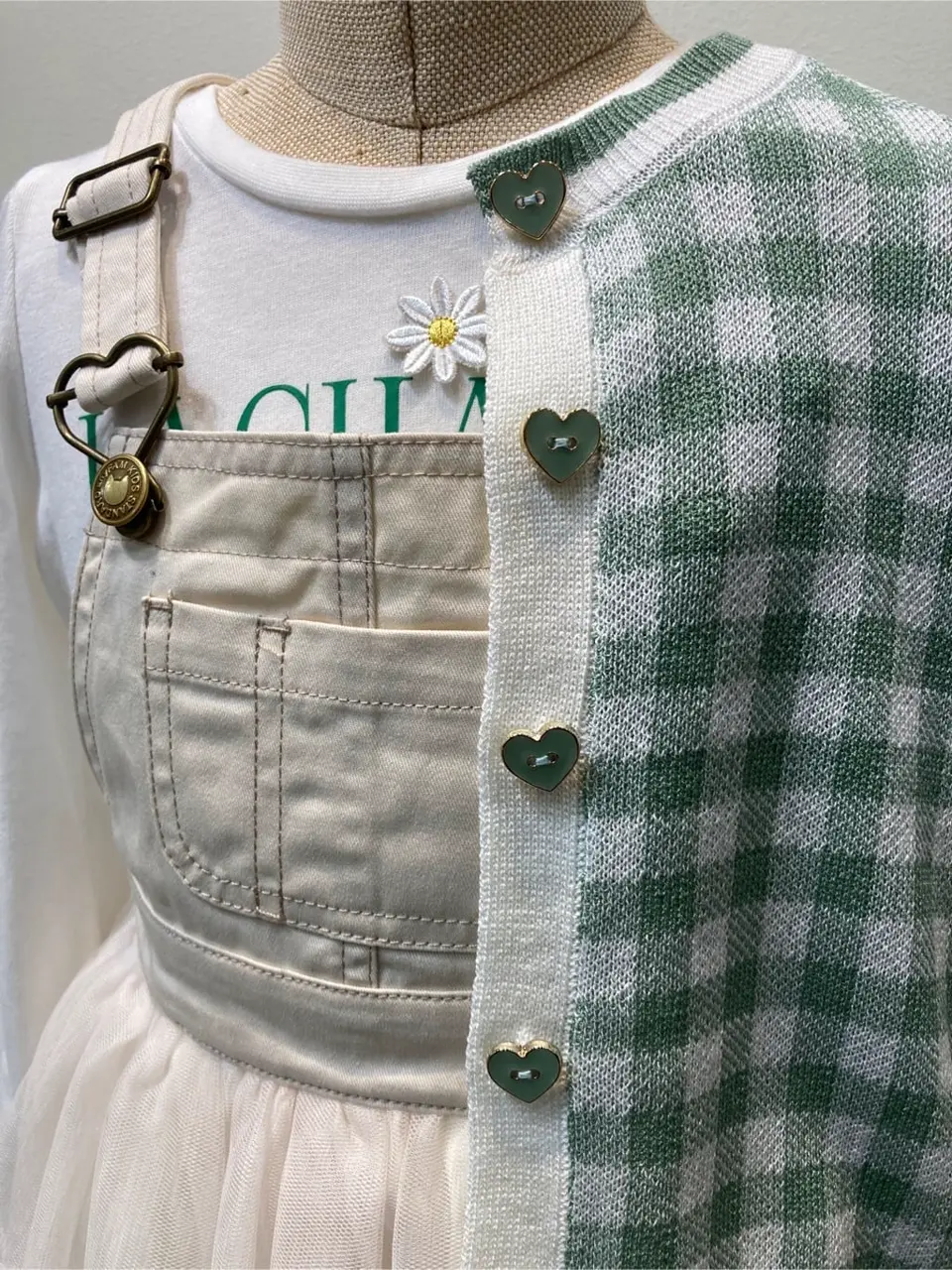 ANY 鈴木 コーディネート画像