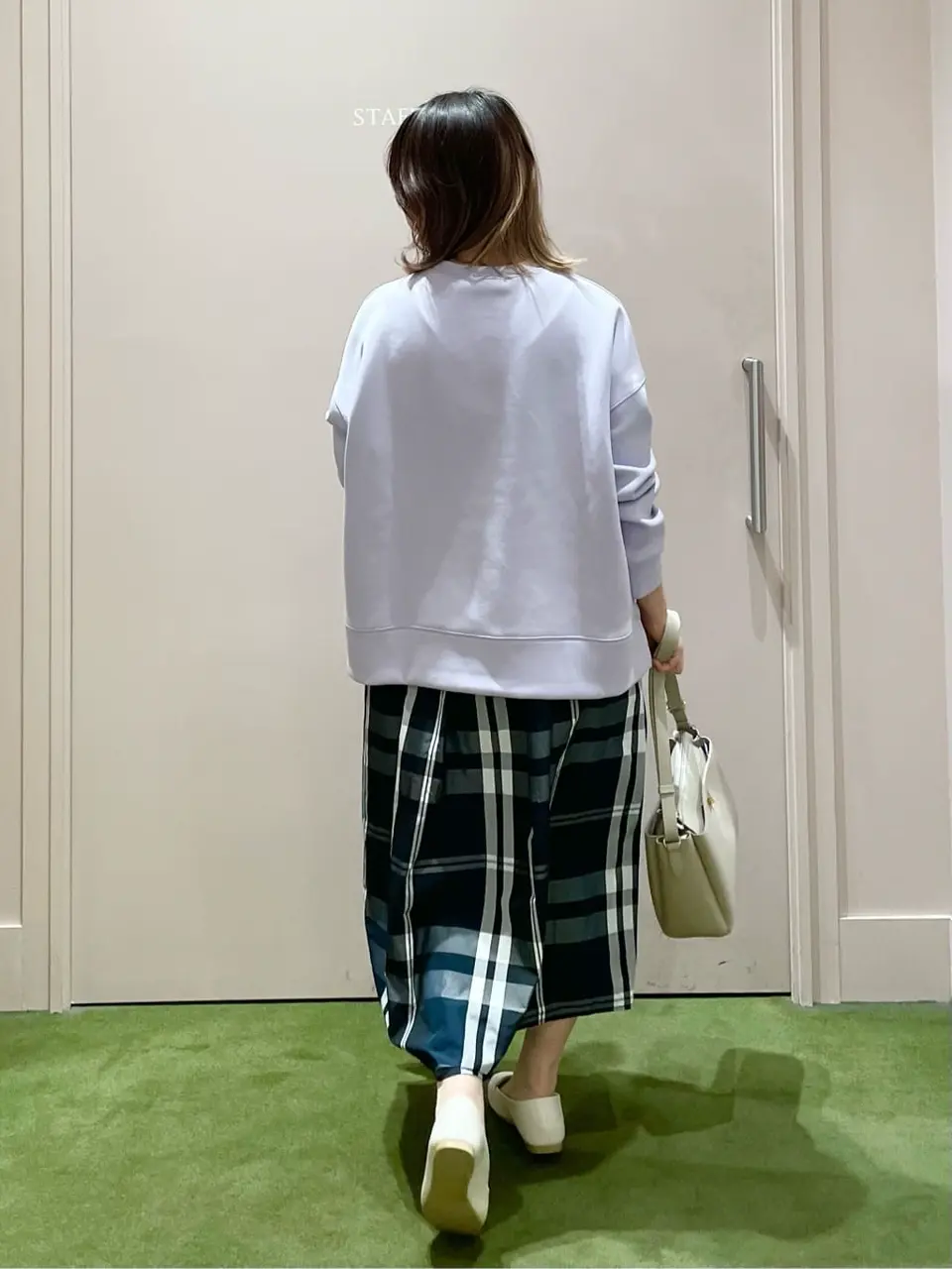 ANY フジコ コーディネート画像