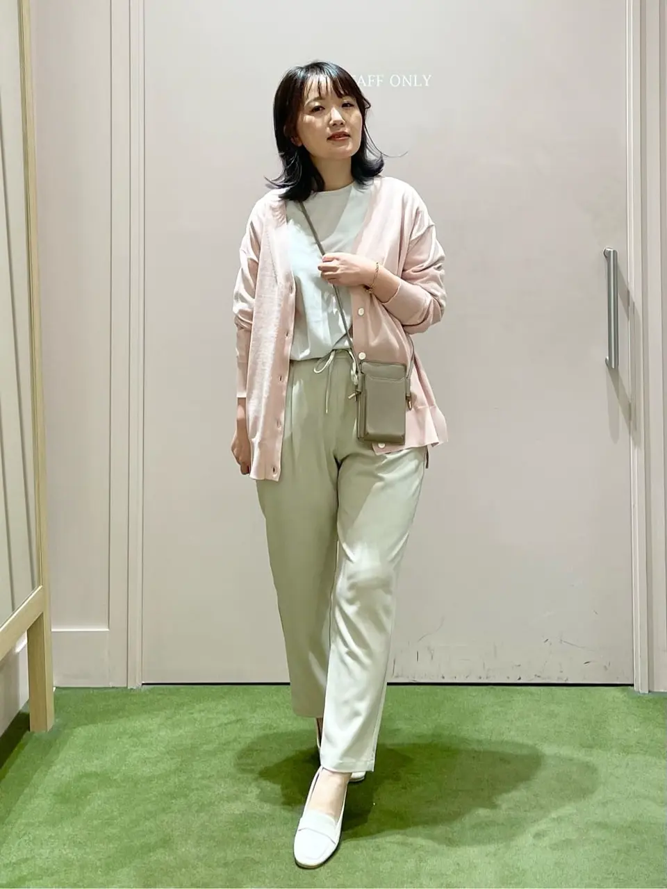 ANY フジコ コーディネート画像