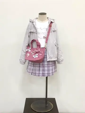 ANY 佐々木 コーディネート画像