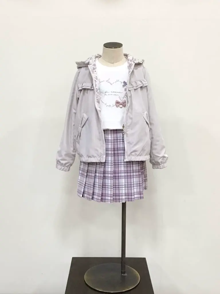 ANY 佐々木 コーディネート画像