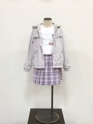 ANY 佐々木 コーディネート画像