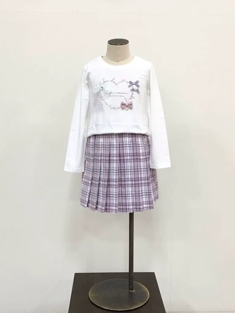 ANY 佐々木 コーディネート画像