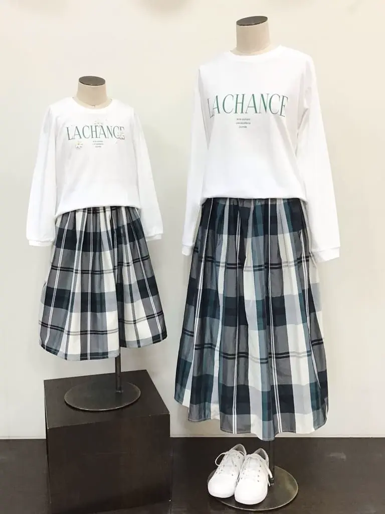 ANY 佐々木 コーディネート画像