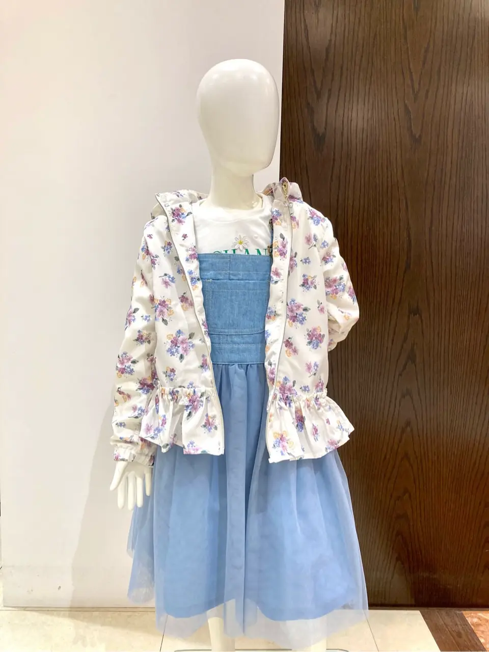 ANY 杉原 コーディネート画像