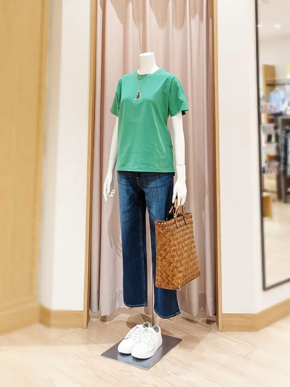 ANY 岩田 コーディネート画像