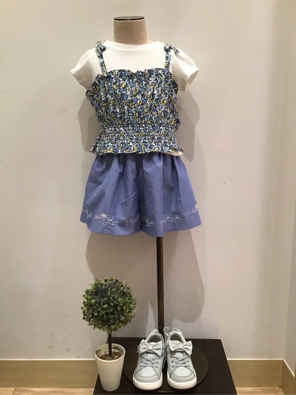 ANY スタッフ コーディネート画像