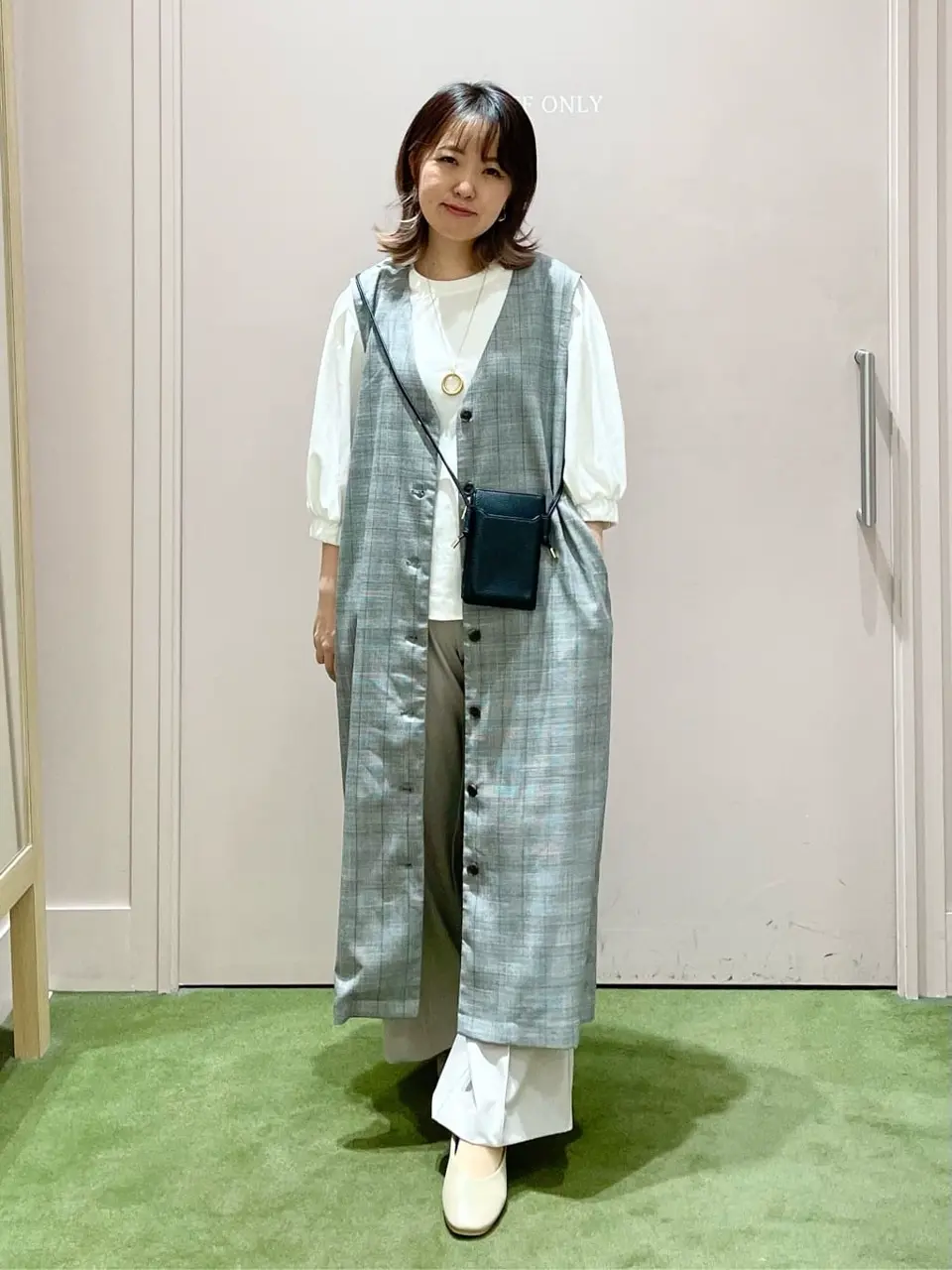 ANY フジコ コーディネート画像