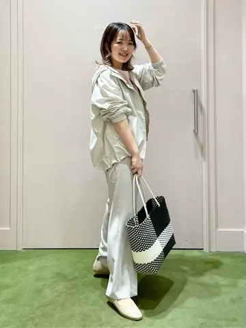 ANY フジコ コーディネート画像