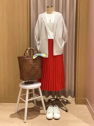 ANY 本吉 コーディネート画像