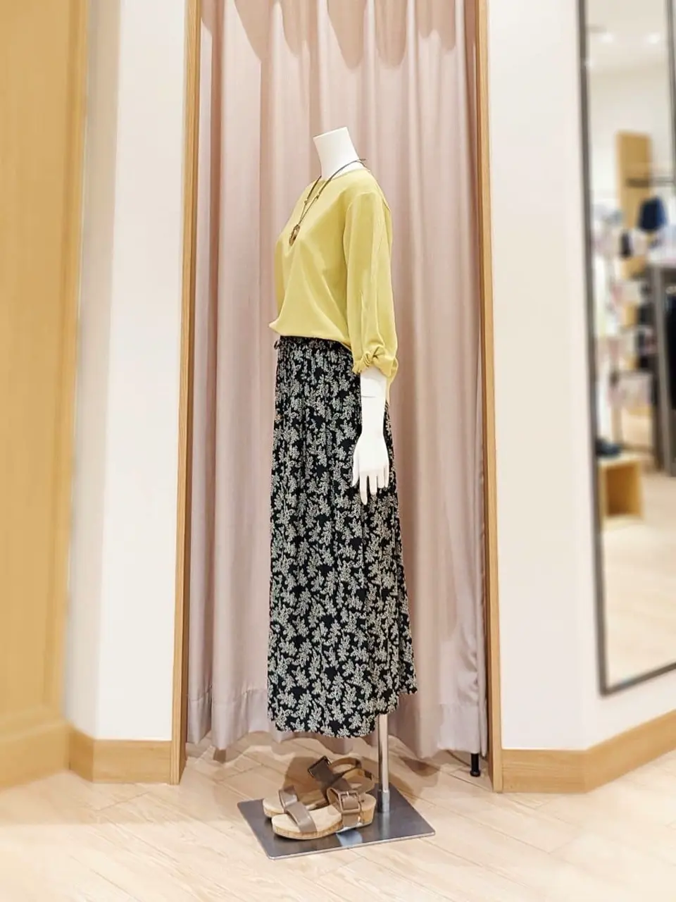 ANY 岩田 コーディネート画像