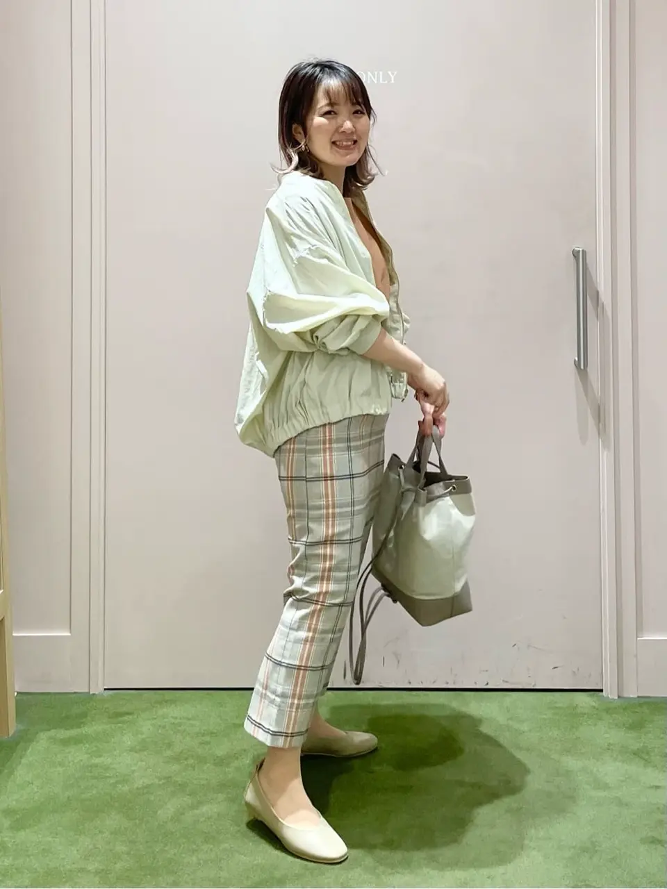 ANY フジコ コーディネート画像