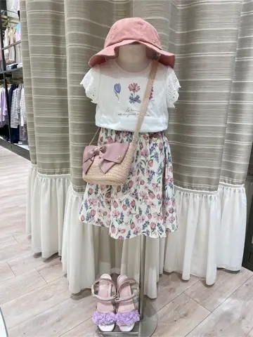 ANY 岡田 コーディネート画像