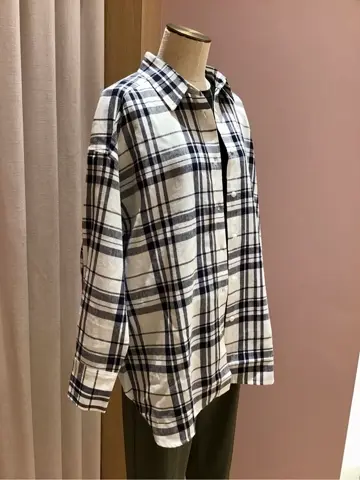 ANY 浅岡 コーディネート画像