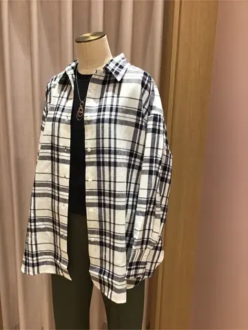 ANY 浅岡 コーディネート画像