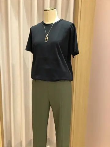 ANY 浅岡 コーディネート画像