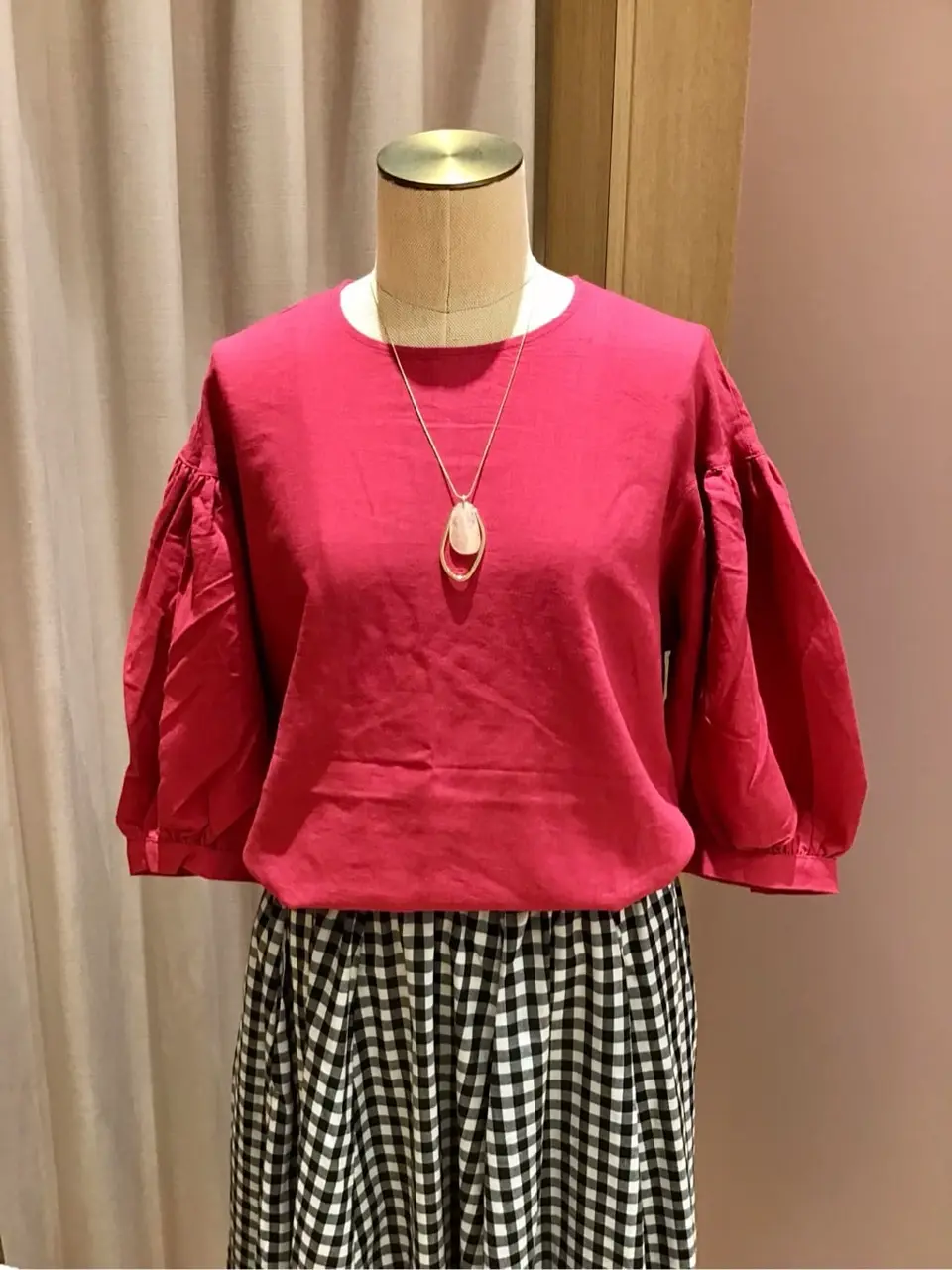 ANY 浅岡 コーディネート画像