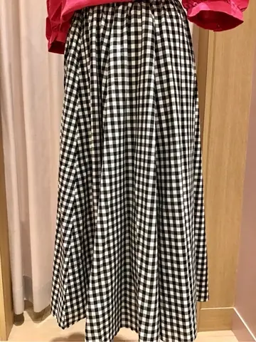 ANY 浅岡 コーディネート画像