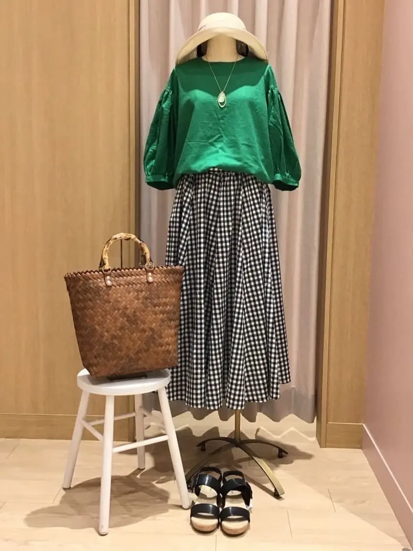  本吉 コーディネート画像