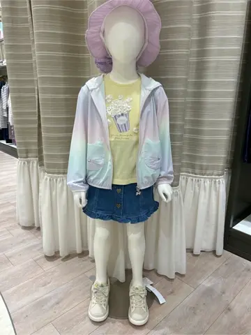 ANY 岡田 コーディネート画像