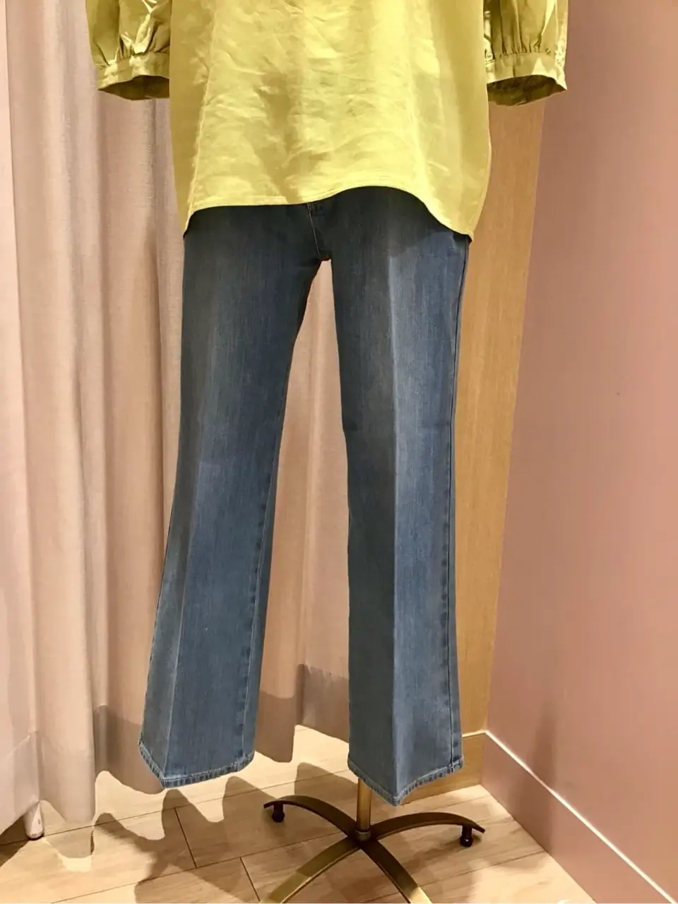 ANY 浅岡 コーディネート画像