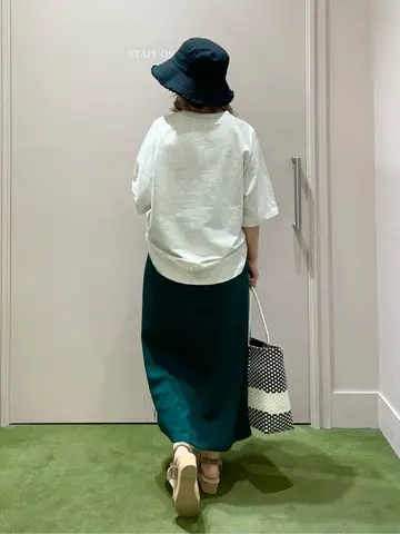 ANY フジコ コーディネート画像