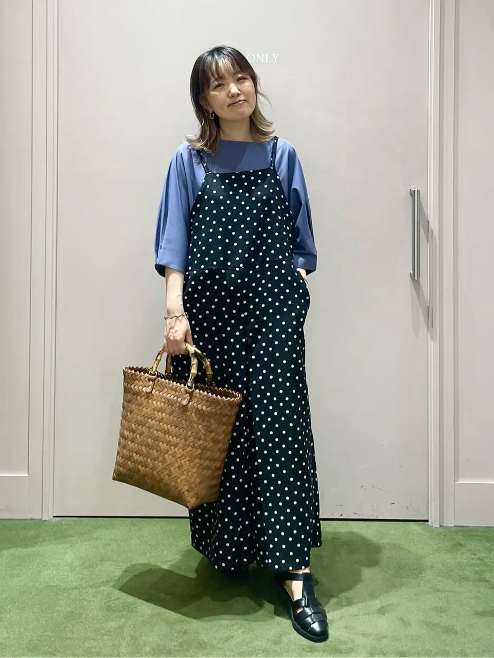 ANY フジコ コーディネート画像