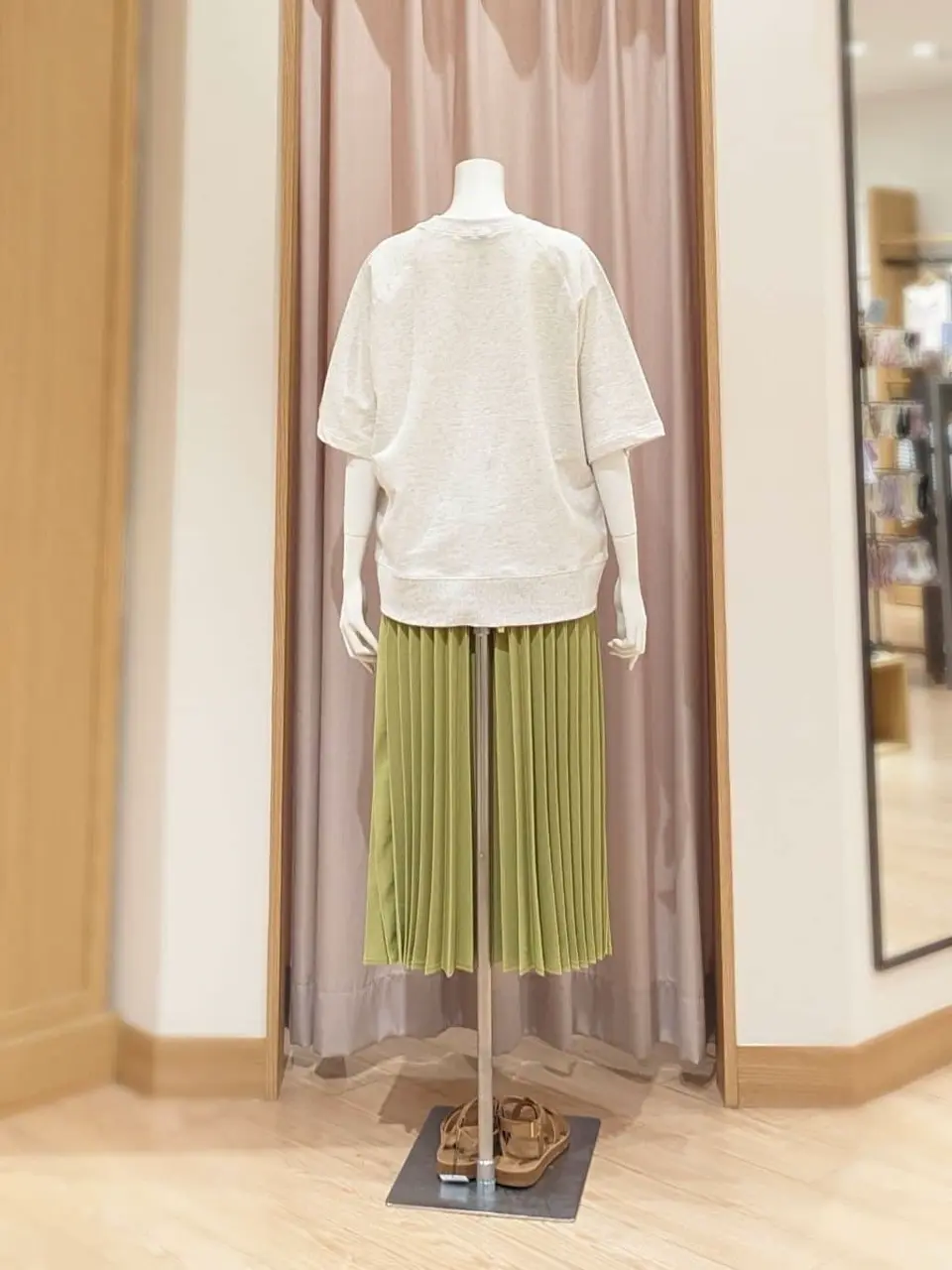 ANY 岩田 コーディネート画像