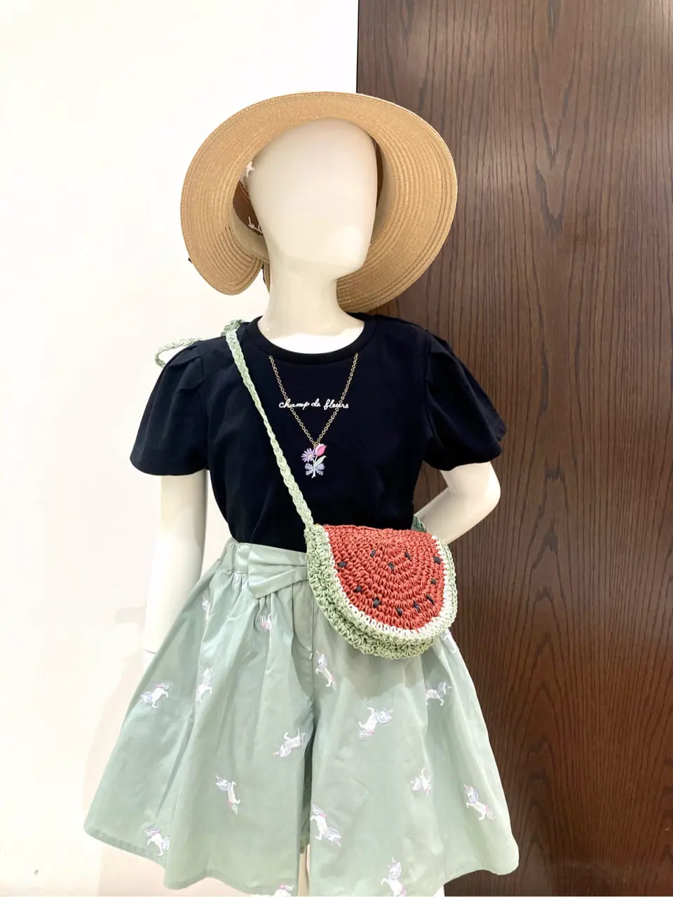 ANY 杉原 コーディネート画像