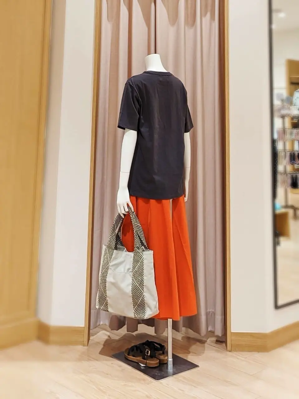 ANY 岩田 コーディネート画像